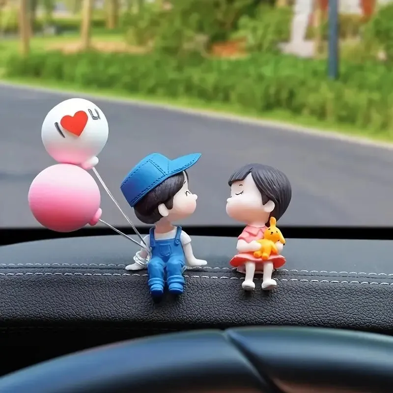 Love on the Go Figurines